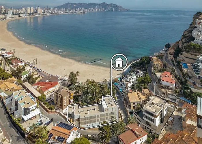 Benidorm Poniente Apartment On The Beach For 6