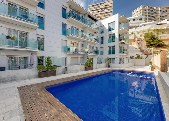 Benidorm Poniente Apartment On The Beach For 6